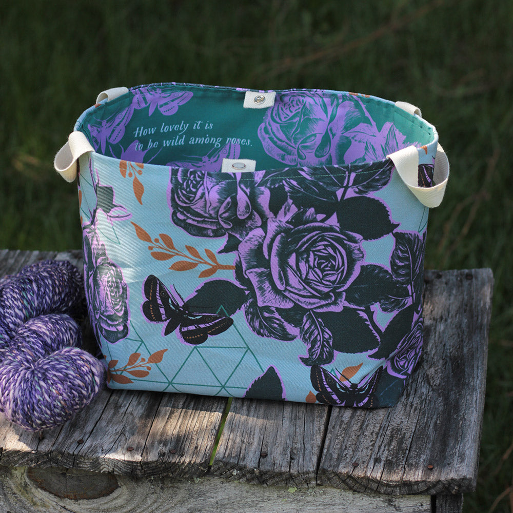 Cottage Bag - Moth Roses - Moon Garden